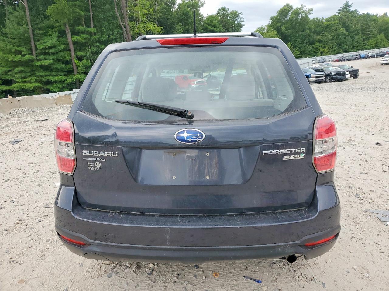 2014 Subaru Forester 2.5I - zdjęcie 6