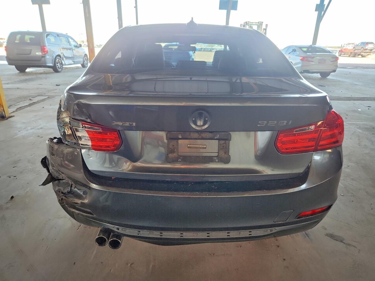 2015 BMW Seria 3 328i - zdjęcie 6
