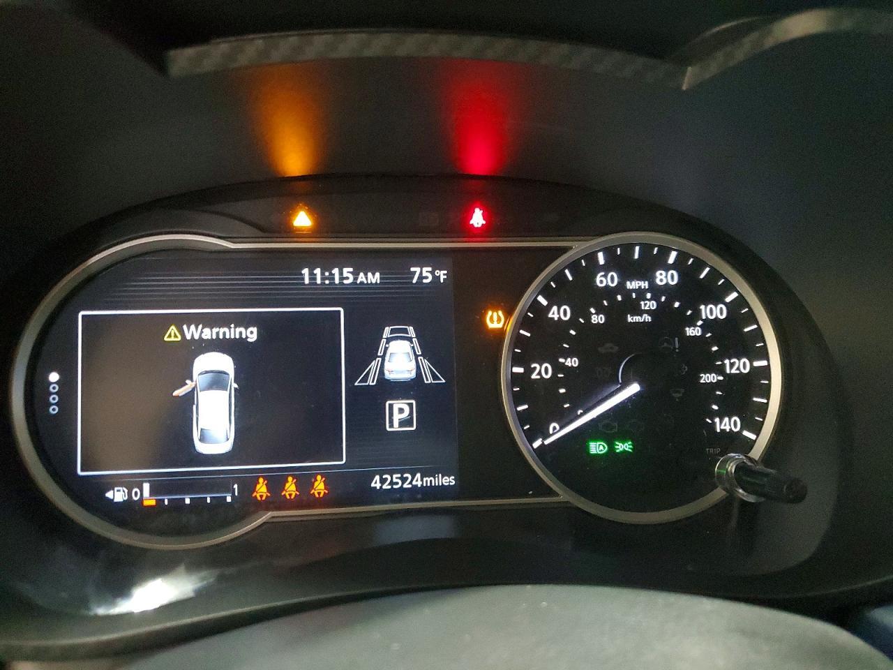 2025 Nissan Versa Sv - zdjęcie 9