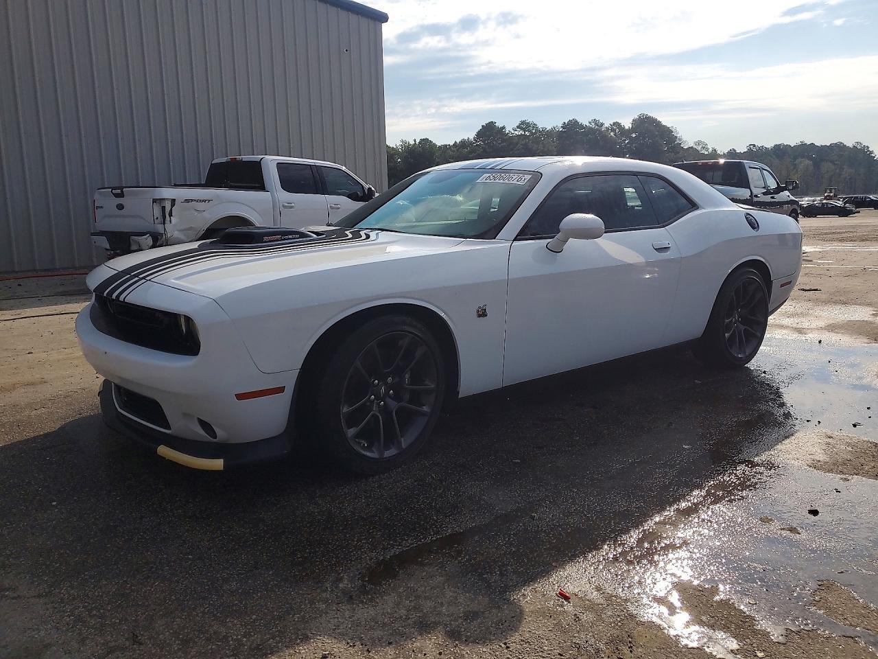 2023 Dodge Challenger R/T Scat Pack - zdjęcie główne