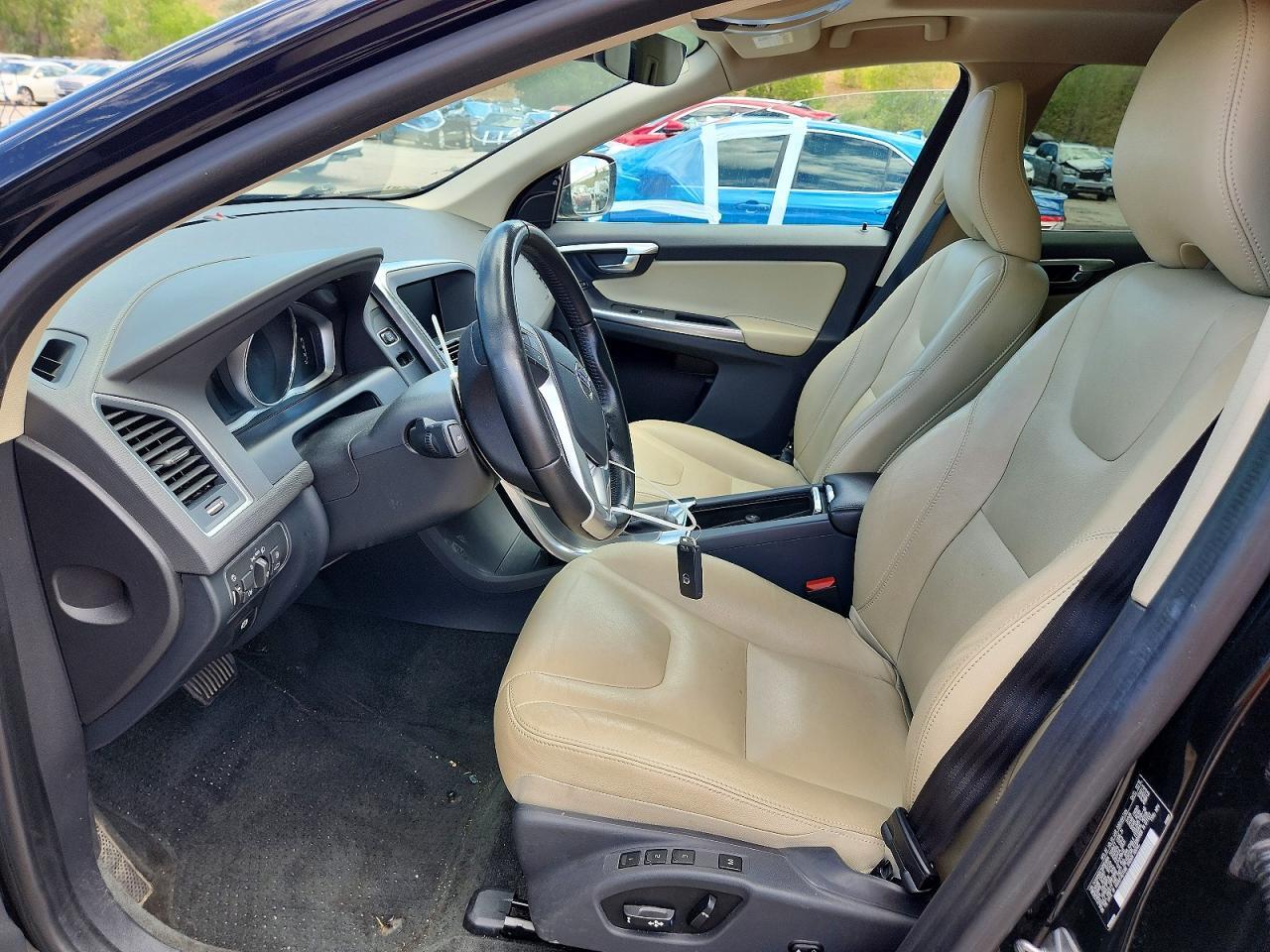 2016 Volvo Xc60 T5 Premier - zdjęcie 7