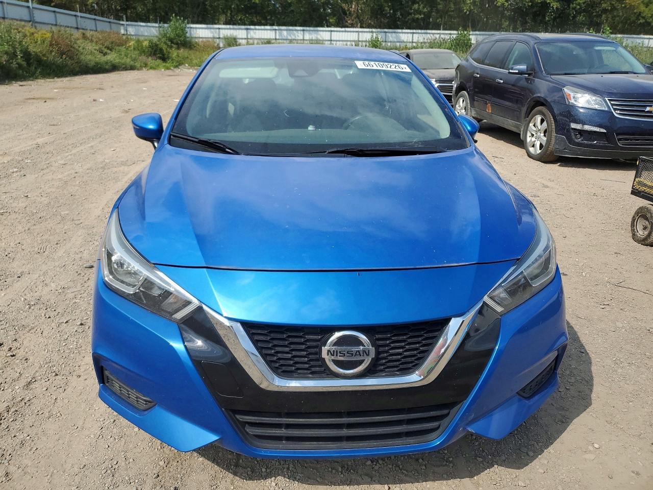 2021 Nissan Versa Sv - zdjęcie 5