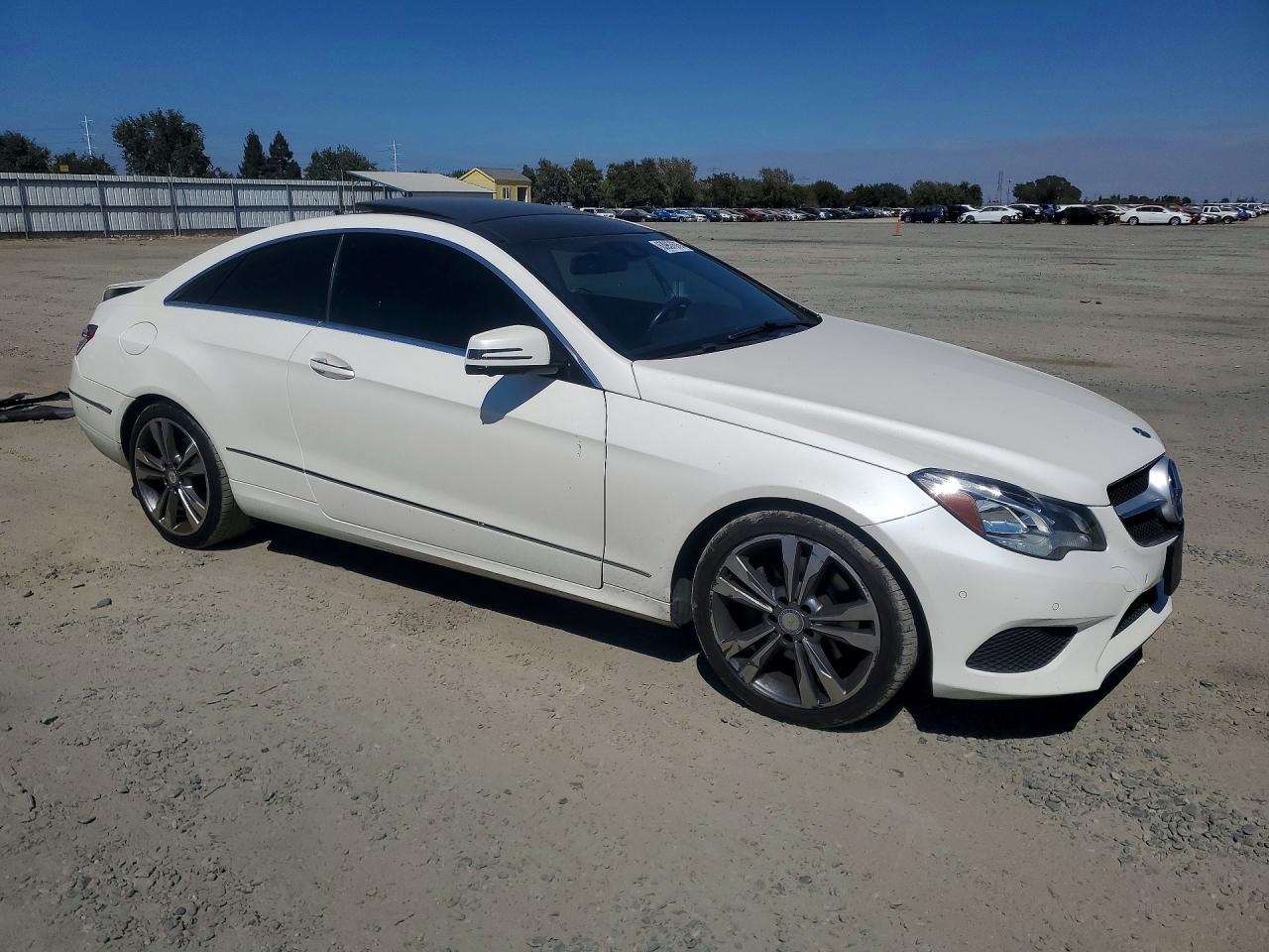 2014 Mercedes-Benz E 350 - zdjęcie 4