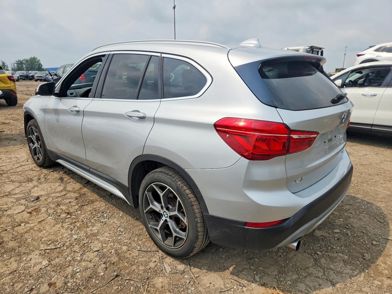 2018 BMW X1 xDrive28I - zdjęcie 2