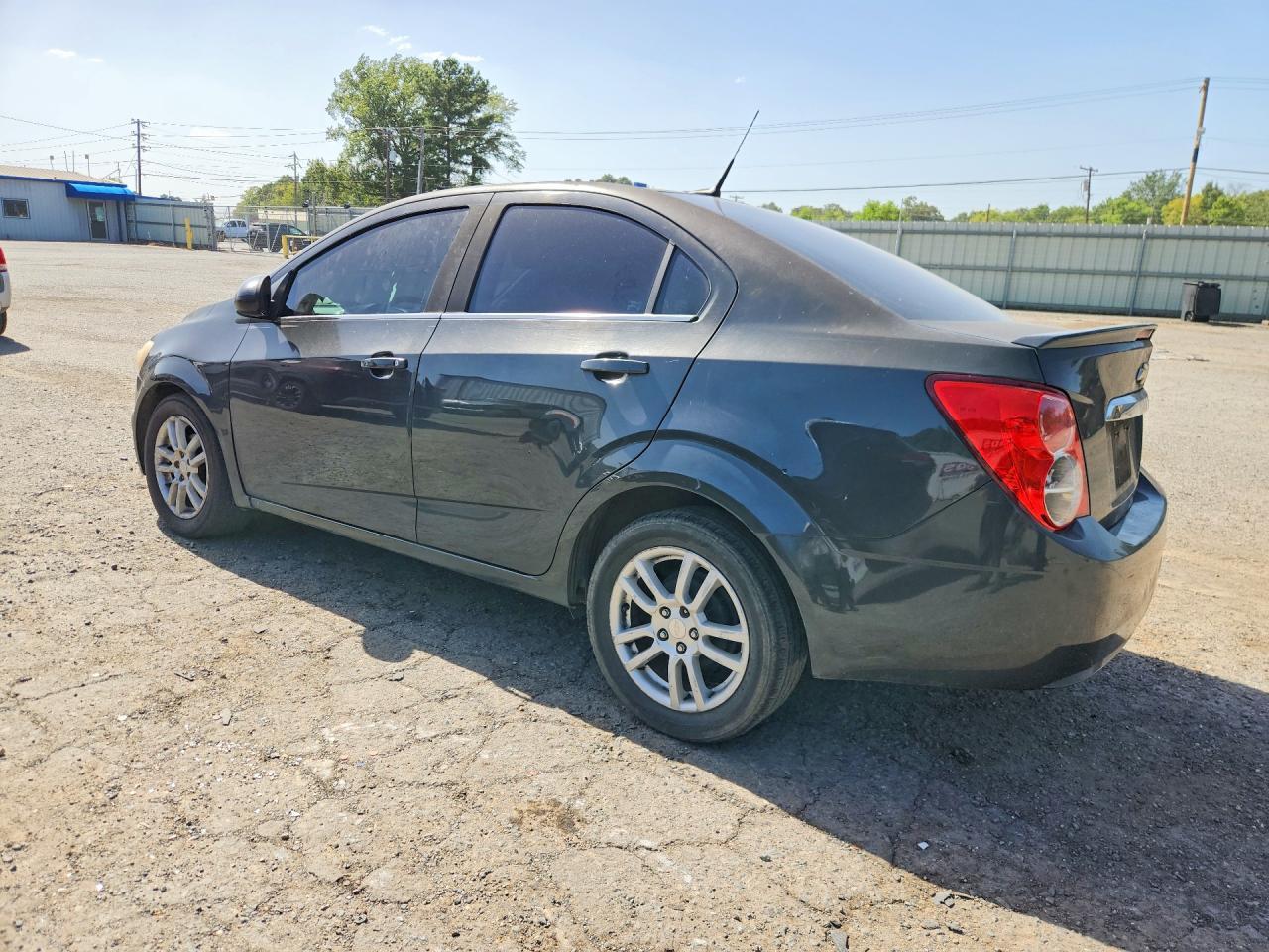 2014 Chevrolet Sonic Lt - zdjęcie 2