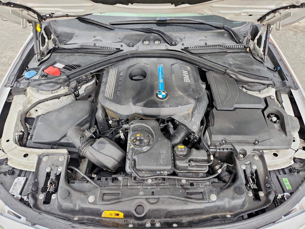 2018 BMW 330E - zdjęcie 11