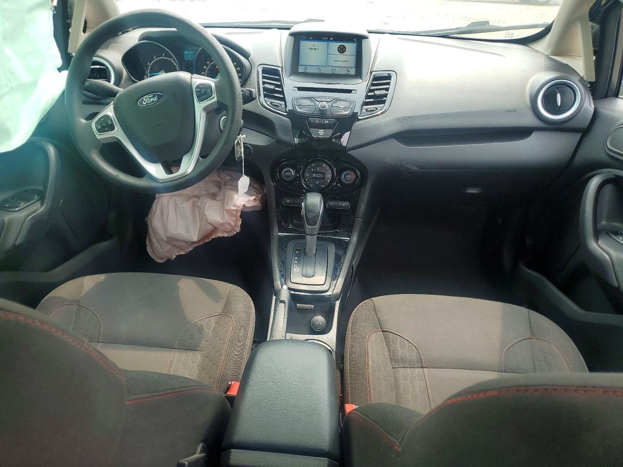 2017 Ford Fiesta Se - zdjęcie 8
