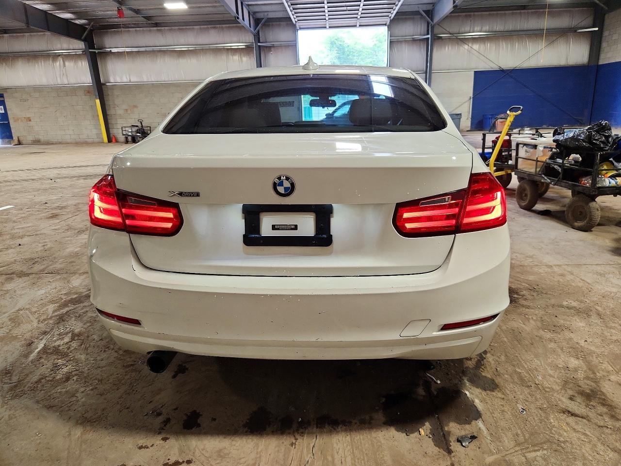 2013 BMW 320 I xDrive - zdjęcie 6
