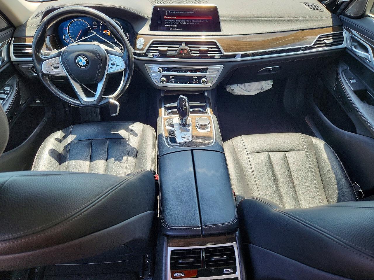 2019 BMW 740 I - zdjęcie 8