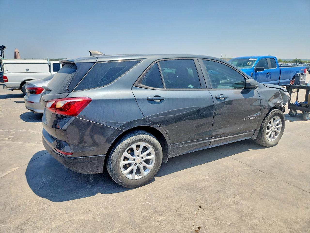 2020 Chevrolet Equinox Ls - zdjęcie 3