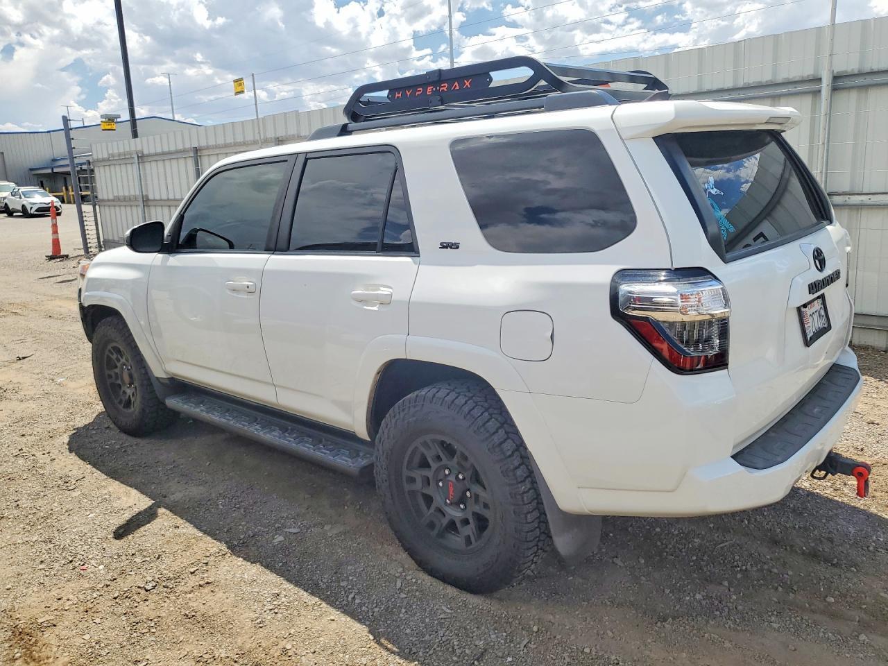 2017 Toyota 4Runner Sr5 - zdjęcie 2