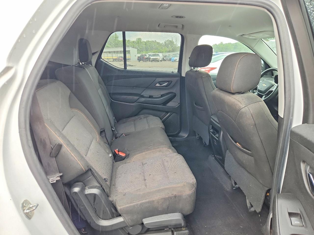 2018 Chevrolet Traverse Ls - zdjęcie 11