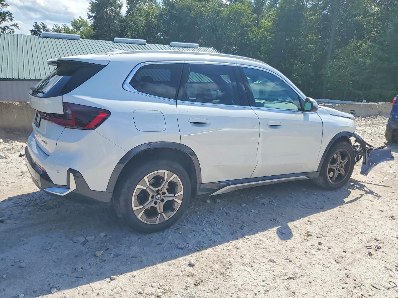 2023 BMW X1 xDrive28I - zdjęcie 3