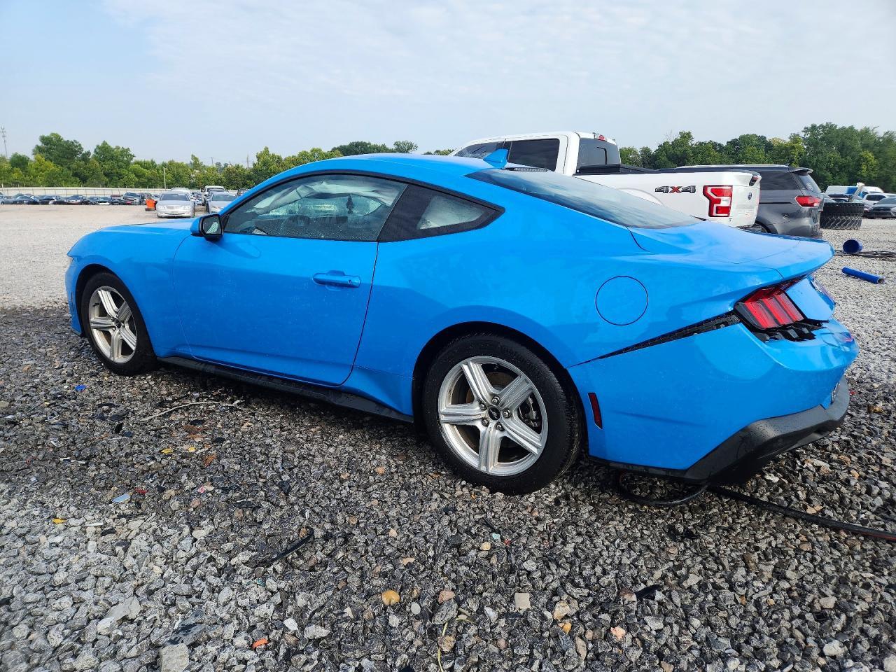 2026 Ford Mustang - zdjęcie 2