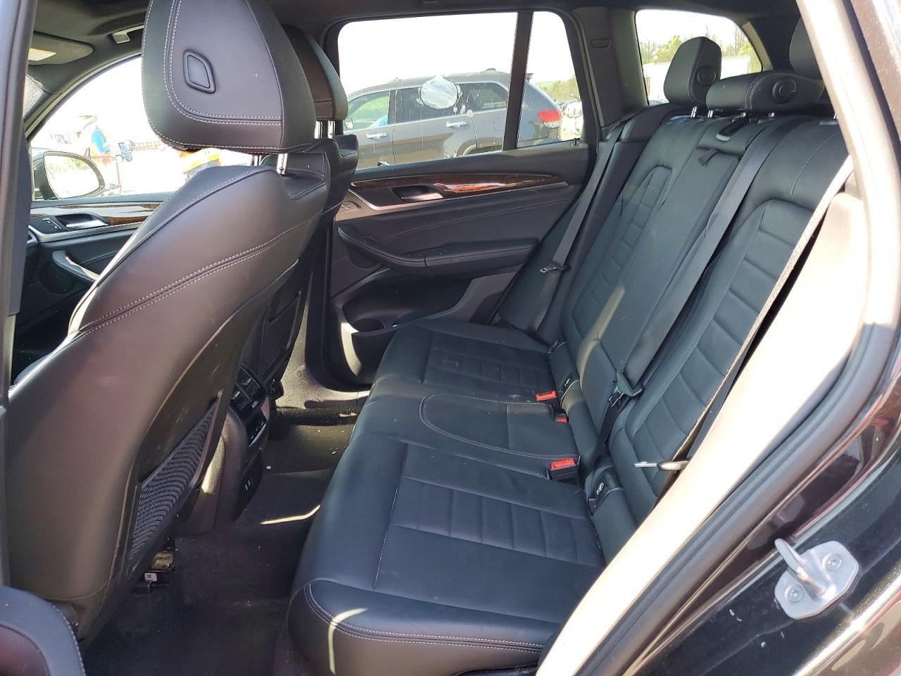 2021 BMW X3 xDrive30I - zdjęcie 11
