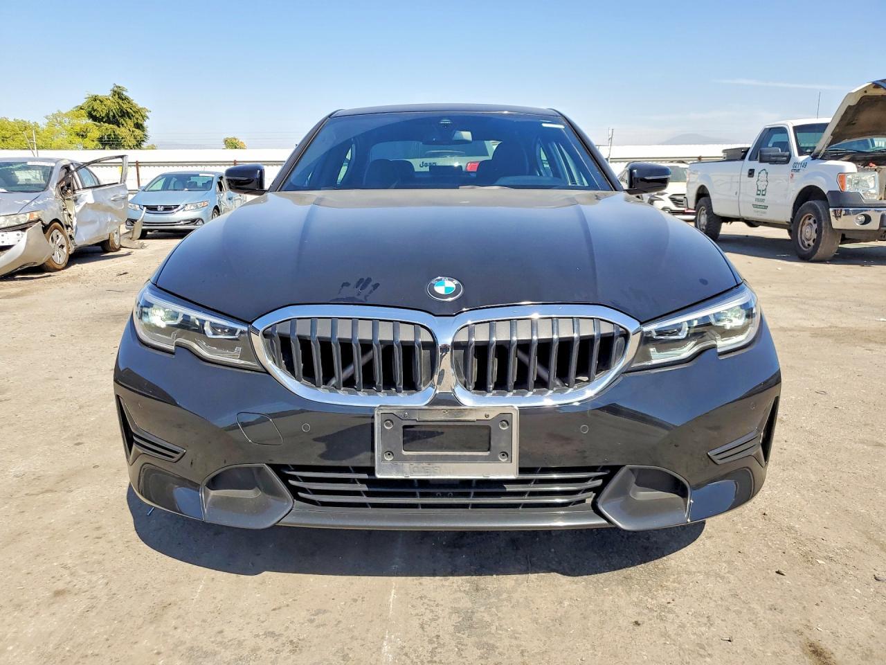 2020 BMW 330I - zdjęcie 5