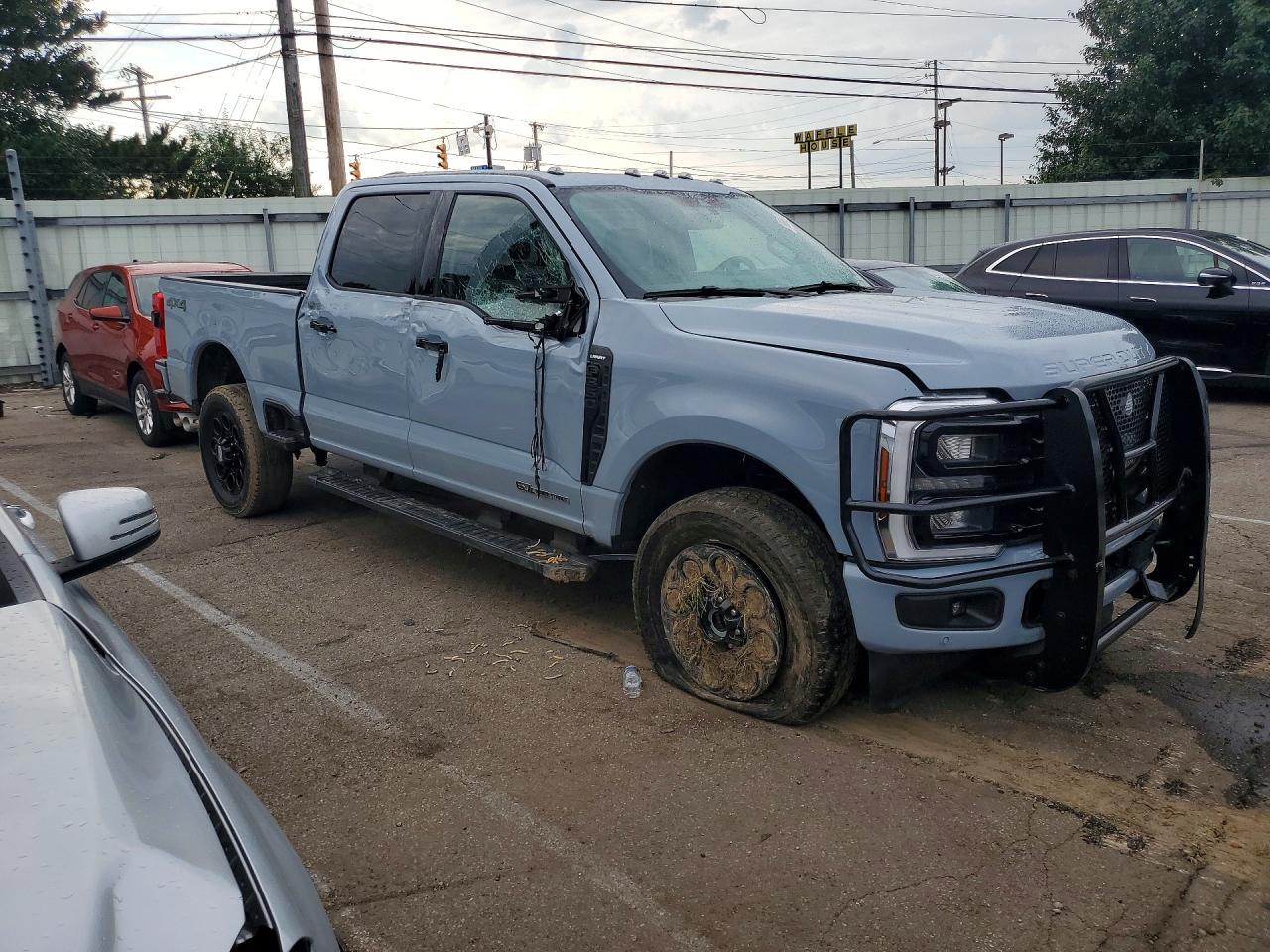 2024 Ford F350 Super Duty - zdjęcie 4