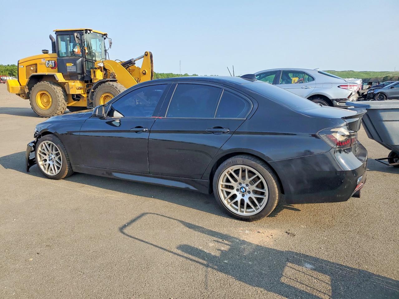 2016 BMW Seria 3 328i - zdjęcie 2