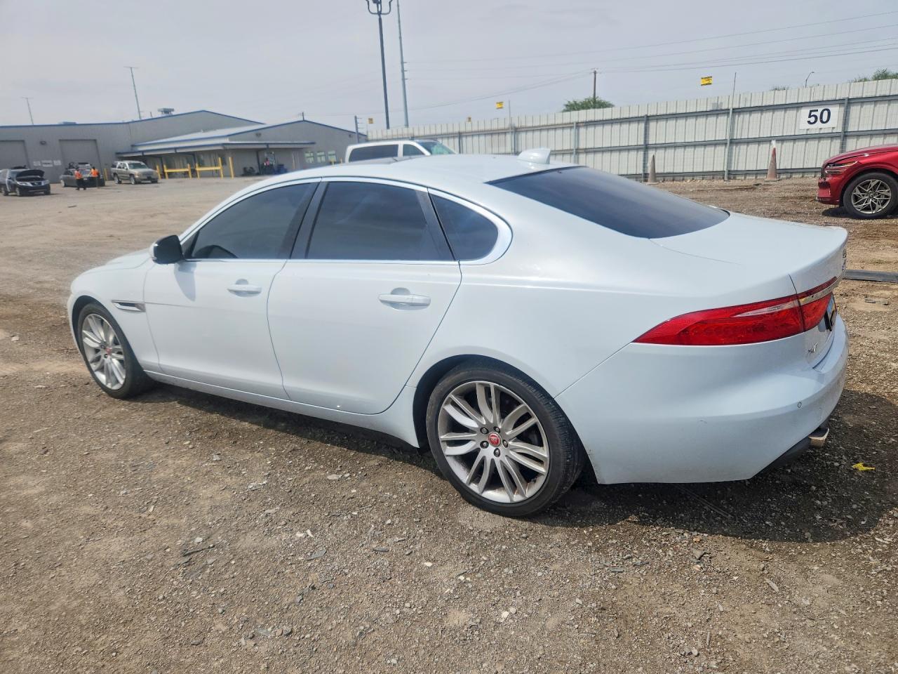 2018 Jaguar Xf Portfolio Le - zdjęcie 2