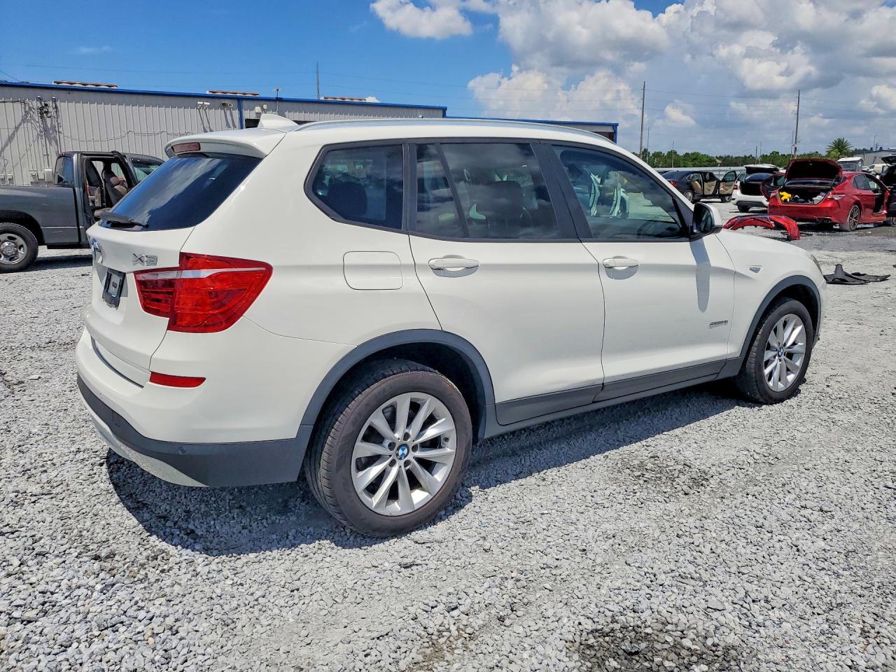 2017 BMW X3 Sdrive28I - zdjęcie 3