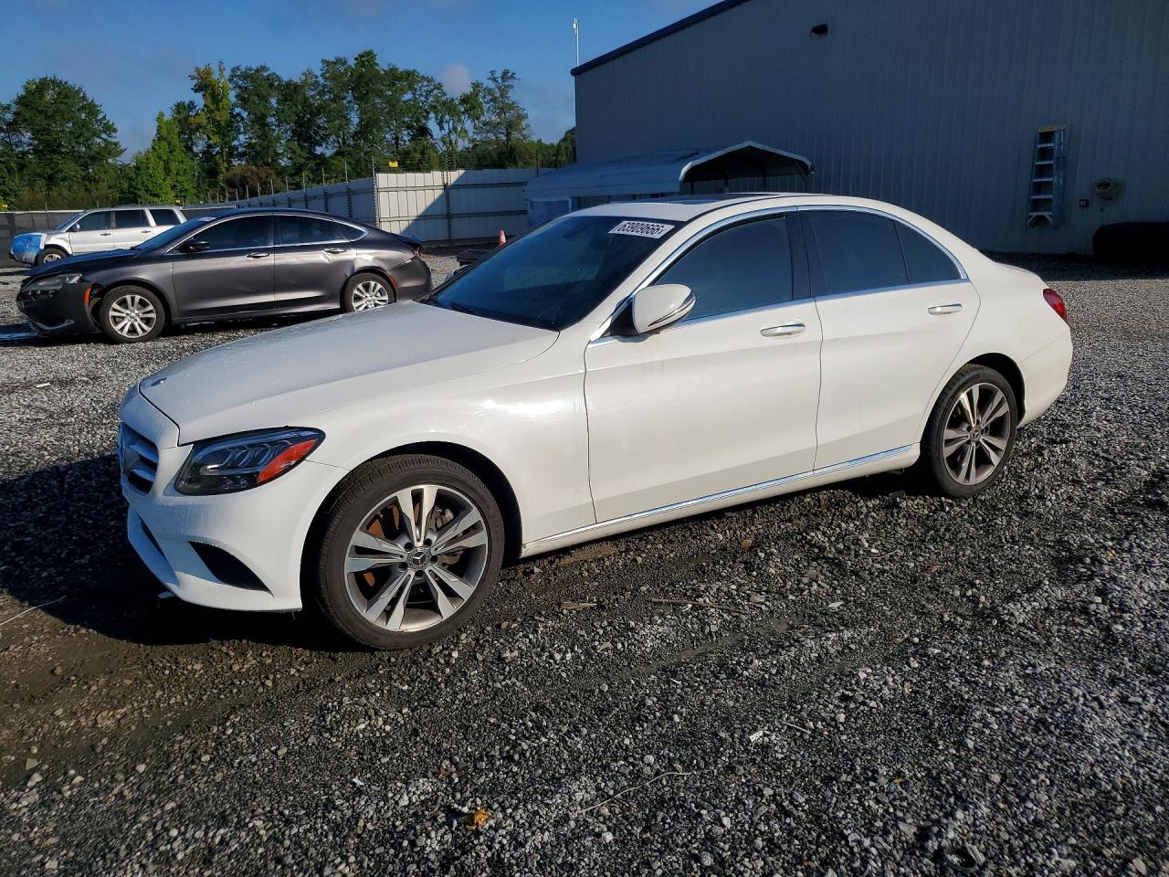 2020 Mercedes-Benz C 300 4Matic - zdjęcie główne