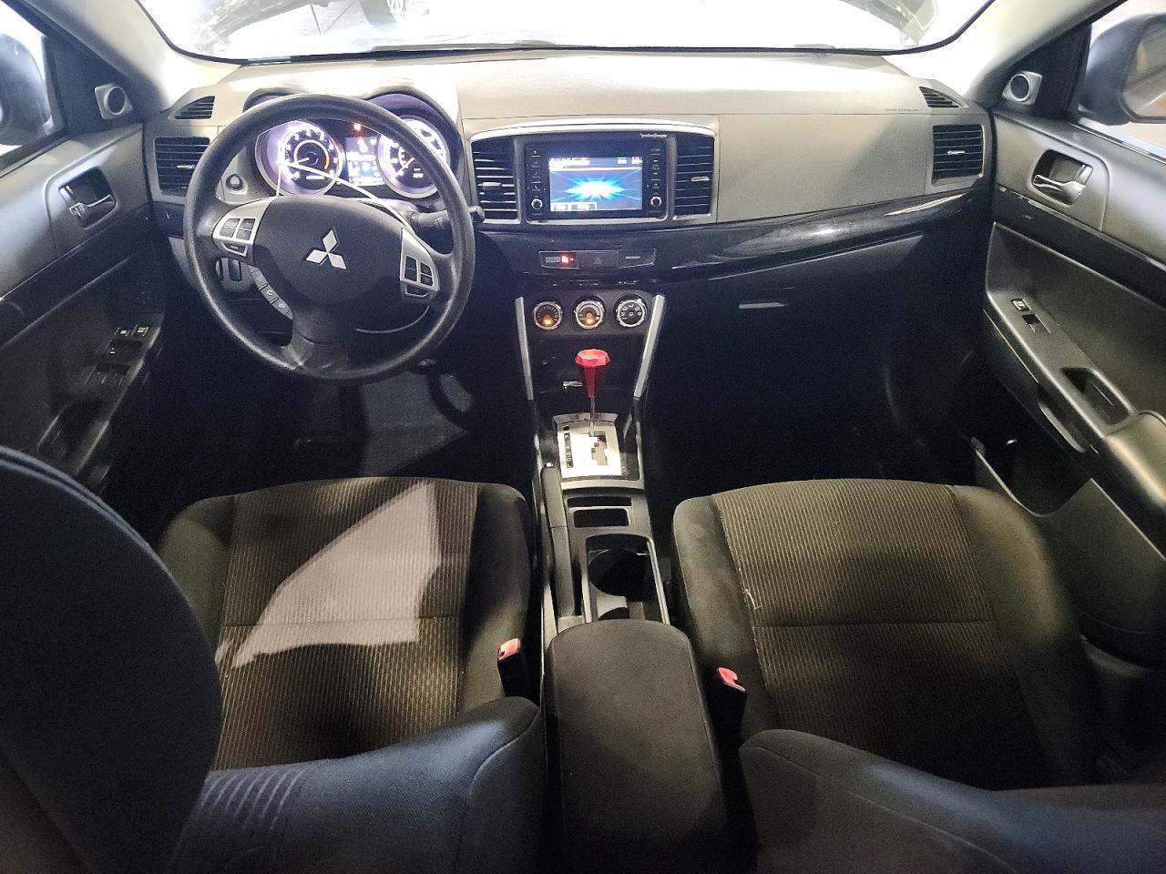 2017 Mitsubishi Lancer Es - zdjęcie 8