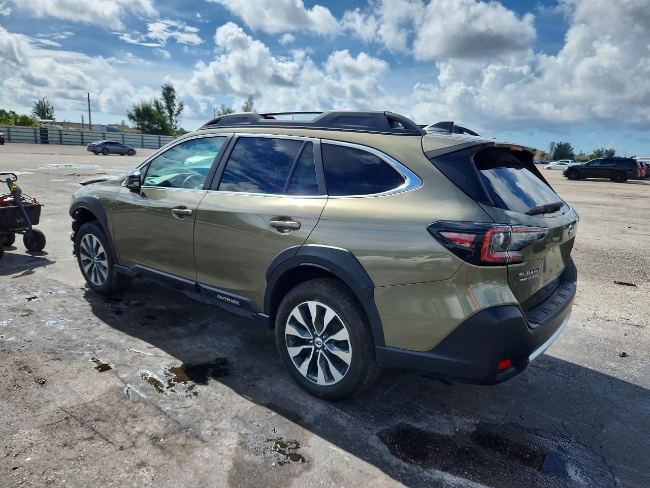 2023 Subaru Outback Limited - zdjęcie 2
