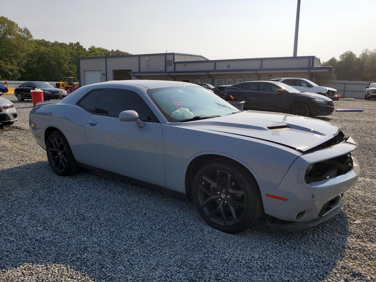 2022 Dodge Challenger Sxt - zdjęcie 4