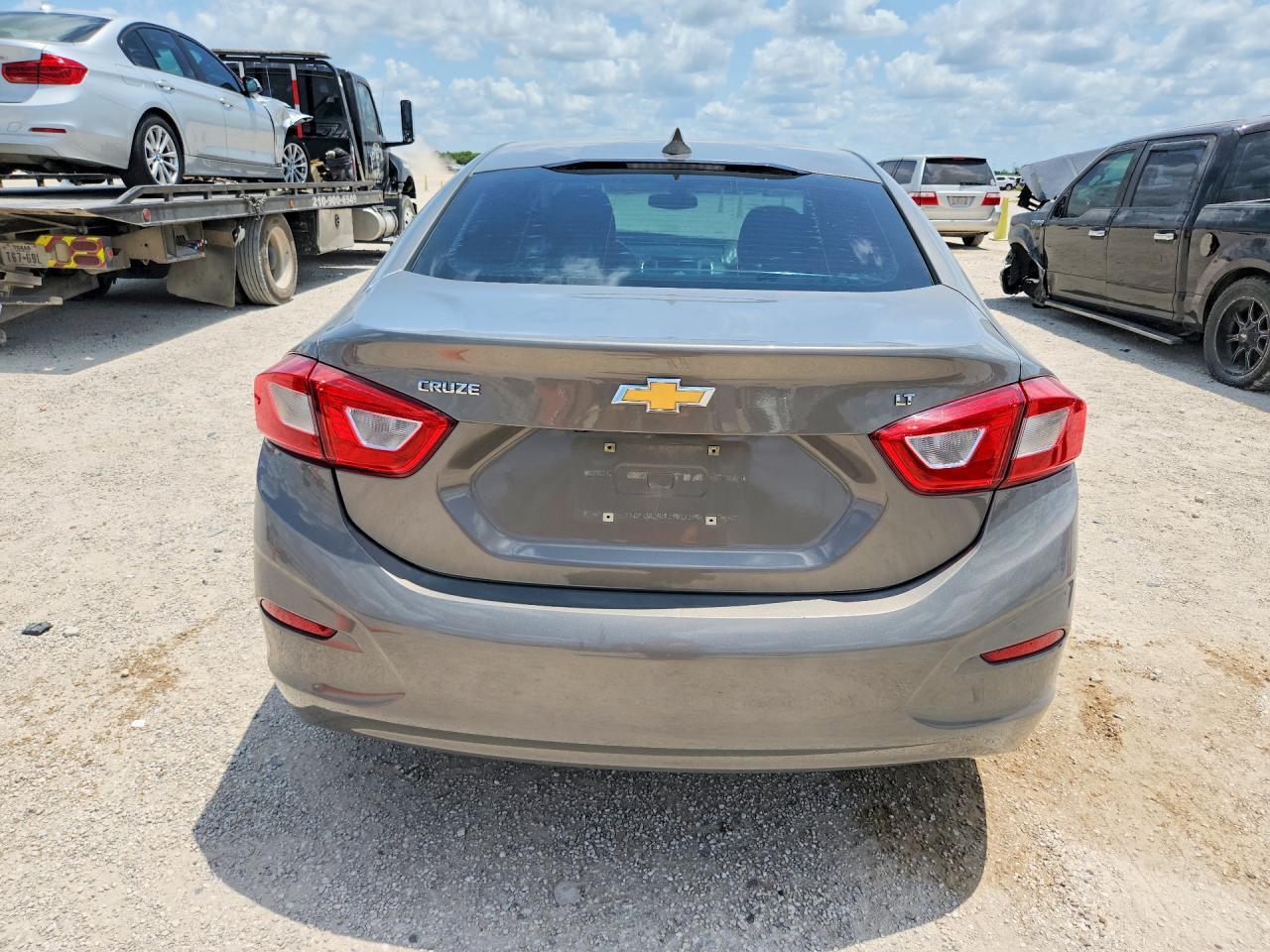 2018 Chevrolet Cruze Lt - zdjęcie 6