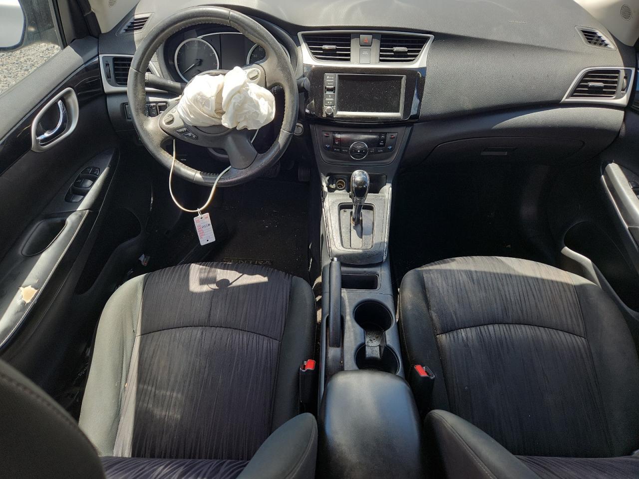 2019 Nissan Sentra Sv - zdjęcie 8