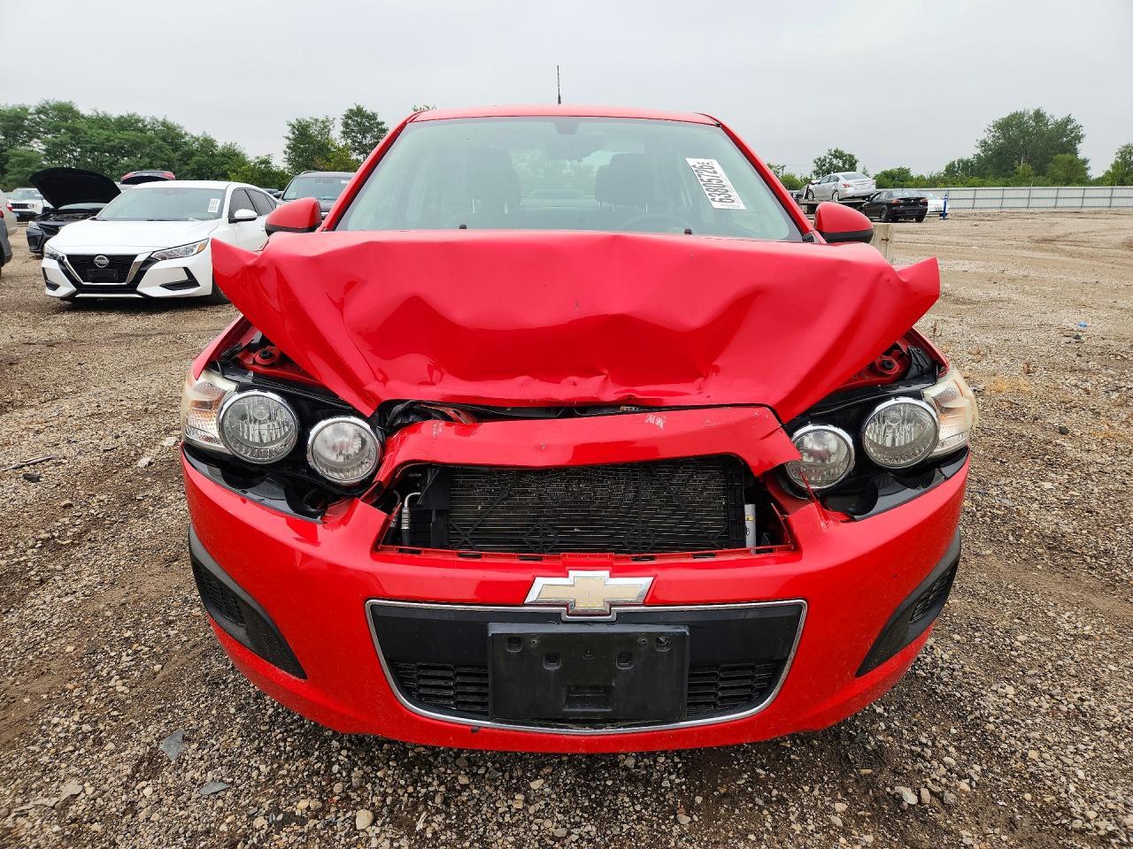 2014 Chevrolet Sonic Ls - zdjęcie 5
