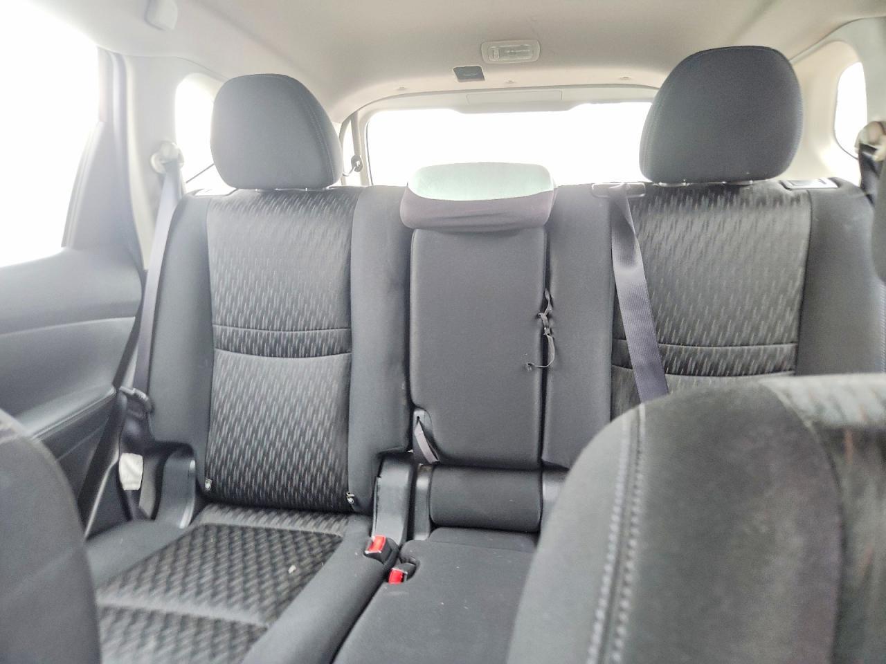 2017 Nissan Rogue S - zdjęcie 10