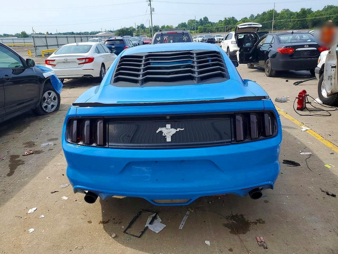 2017 Ford Mustang - zdjęcie 6