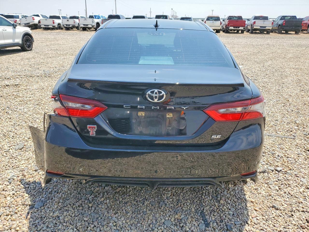 2021 Toyota Camry Se - zdjęcie 6
