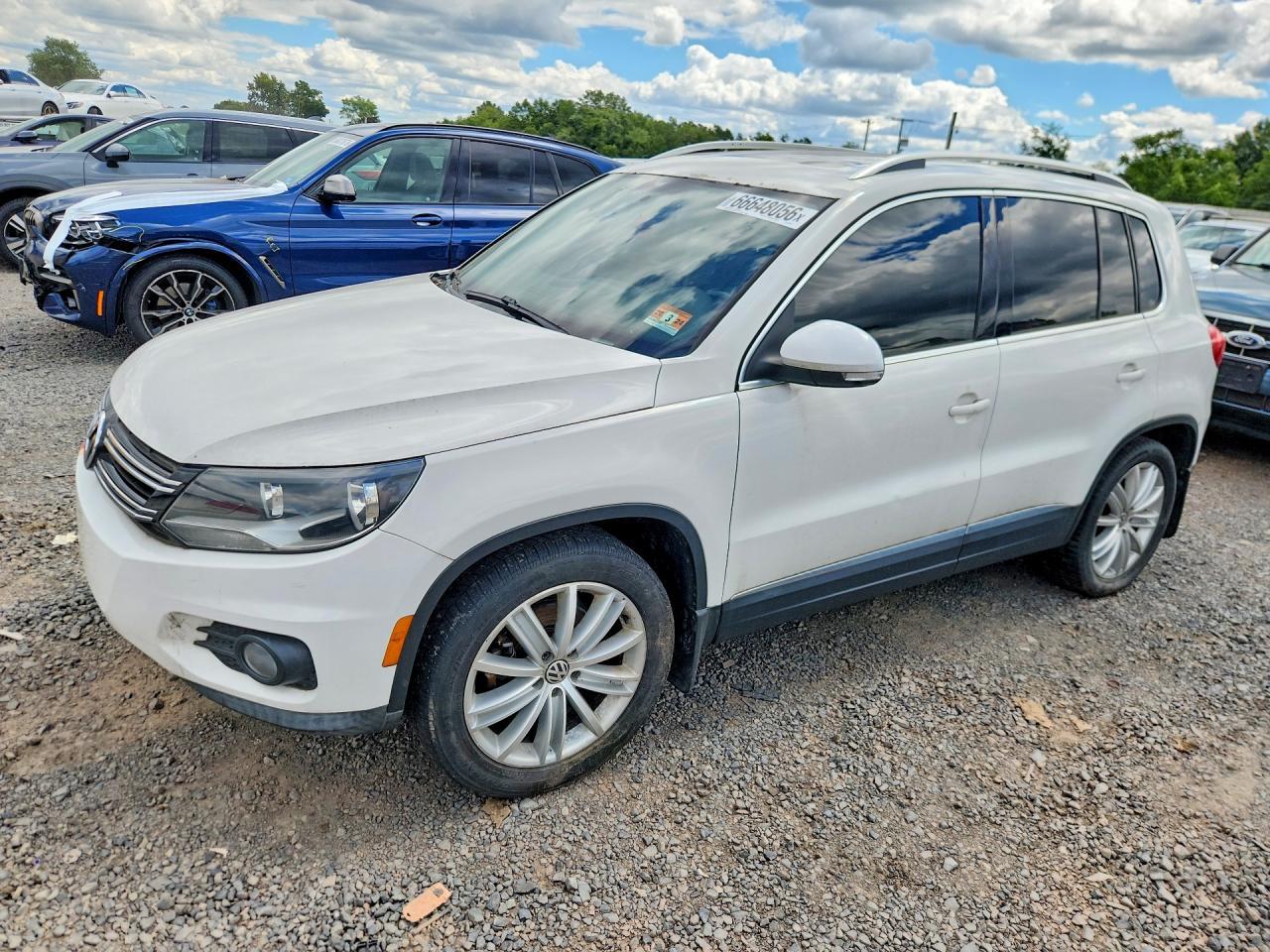 2013 Volkswagen Tiguan S/Se/Sel - zdjęcie główne