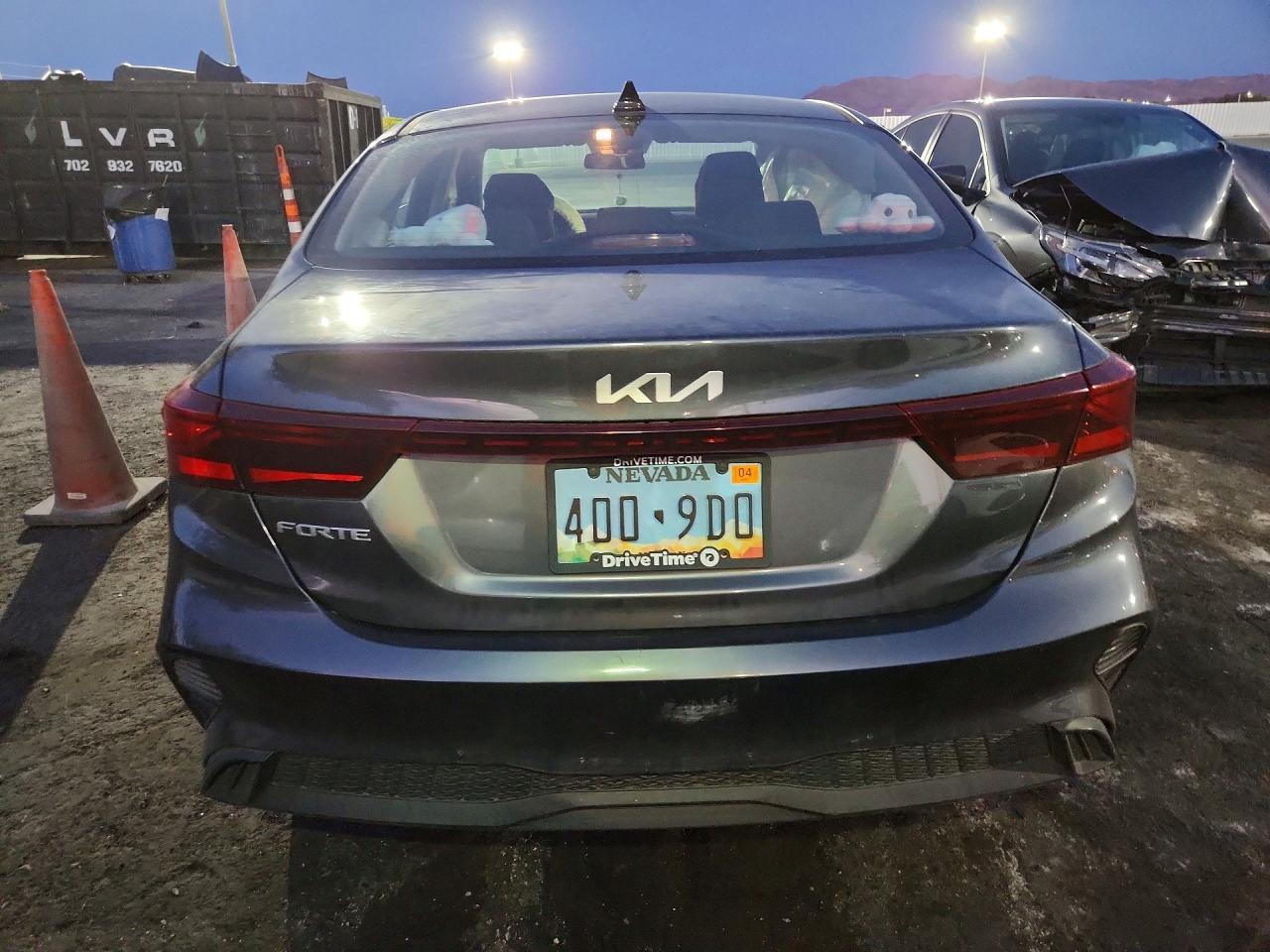 2023 Kia Forte Lxs - zdjęcie 6
