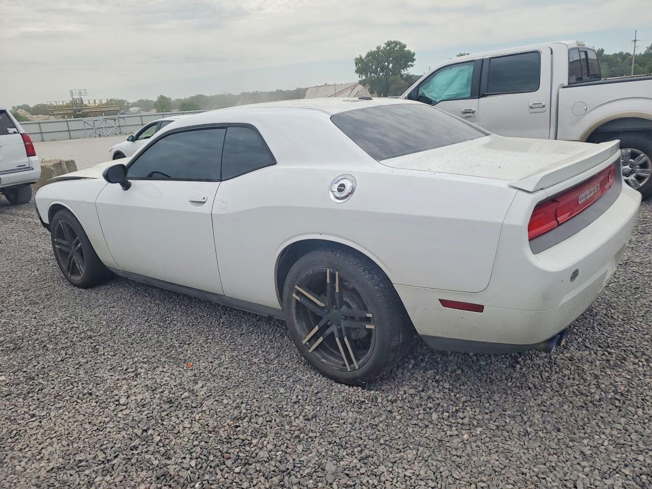2013 Dodge Challenger Sxt - zdjęcie 2