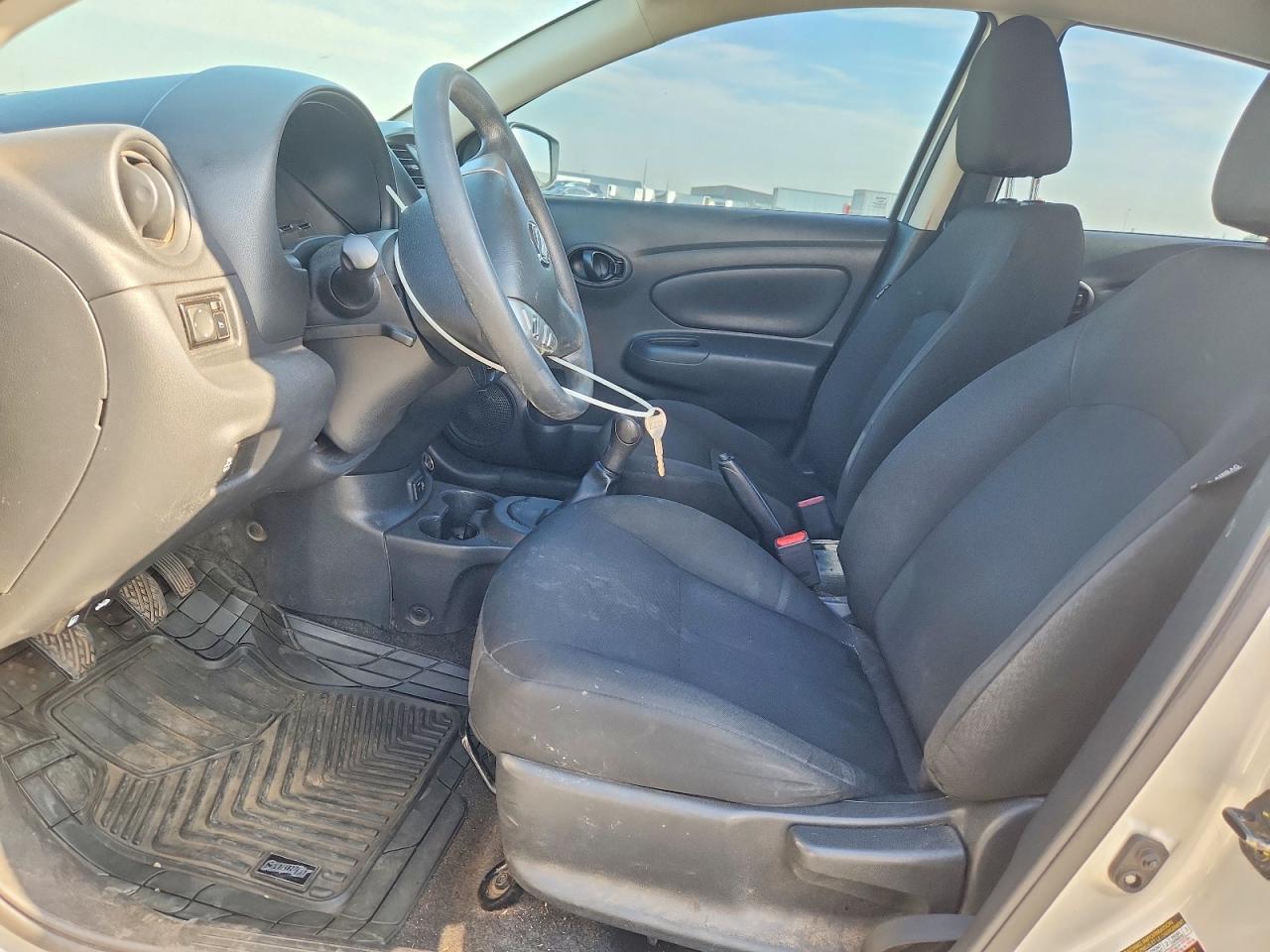 2019 Nissan Versa S - zdjęcie 7