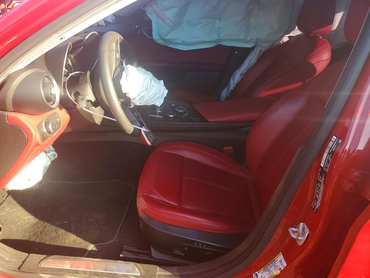2018 Alfa Romeo Giulia Q4 - zdjęcie 7