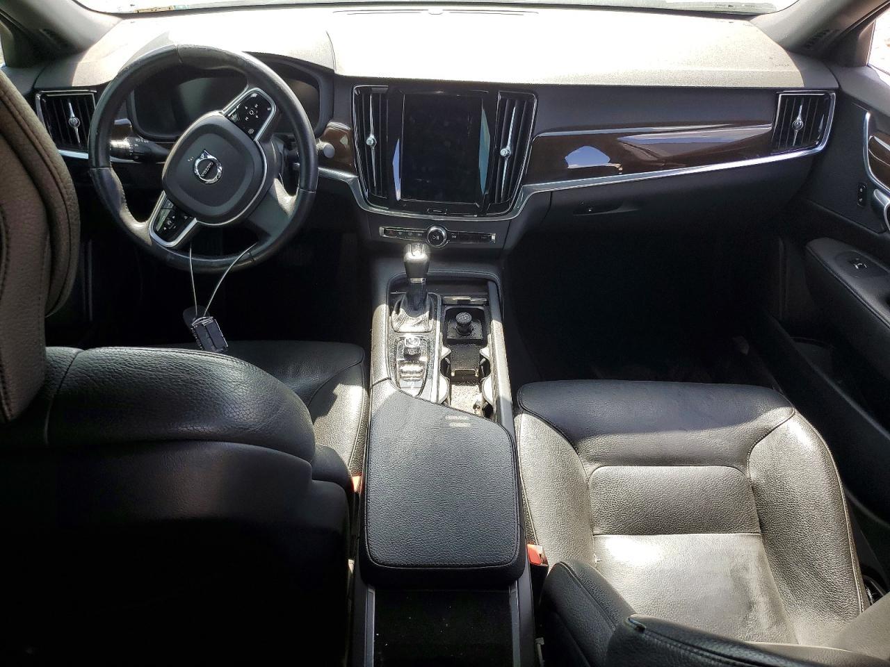 2019 Volvo S90 T5 Momentum - zdjęcie 8