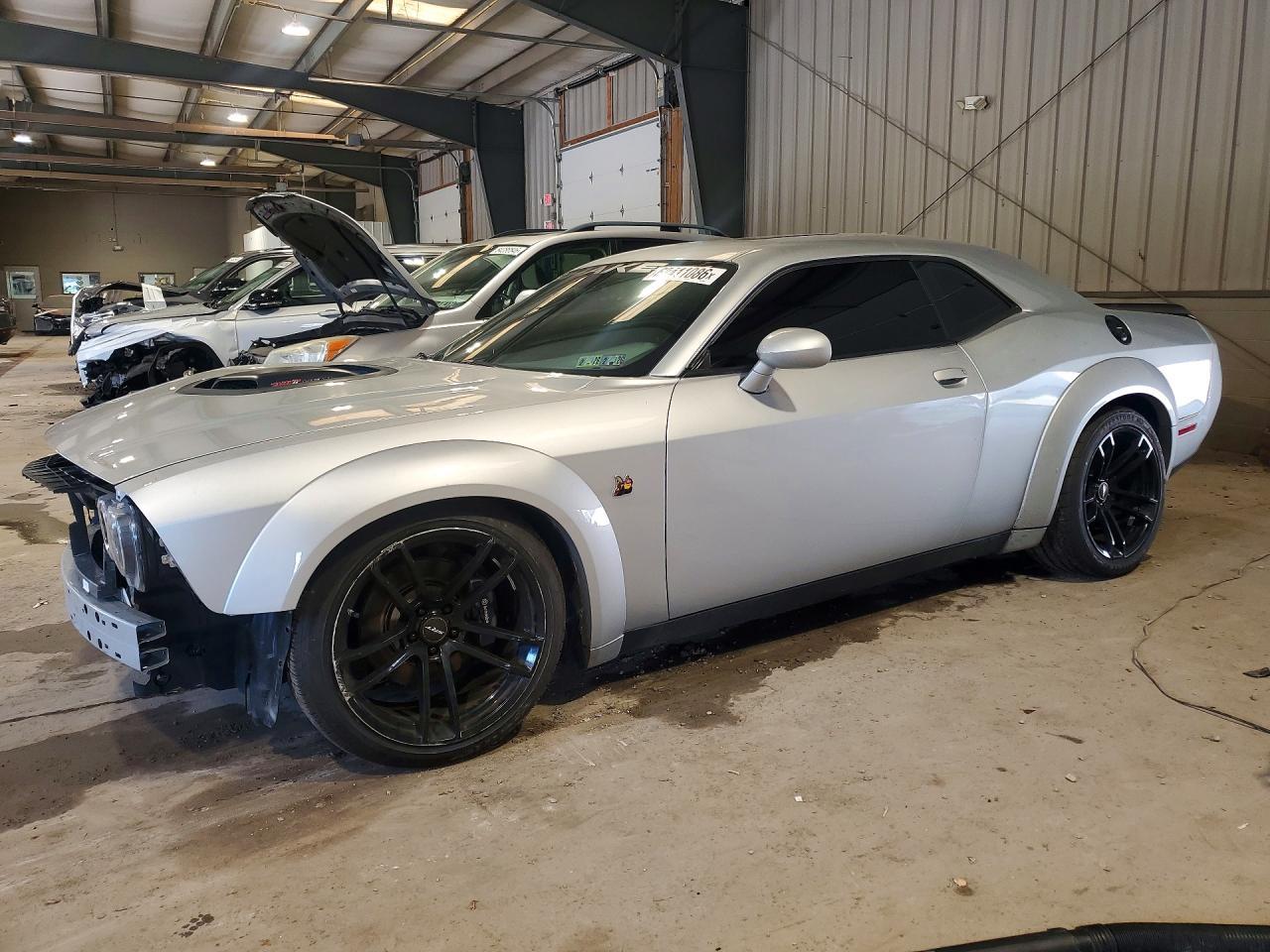 2021 Dodge Challenger R/T Scat Pack - zdjęcie główne