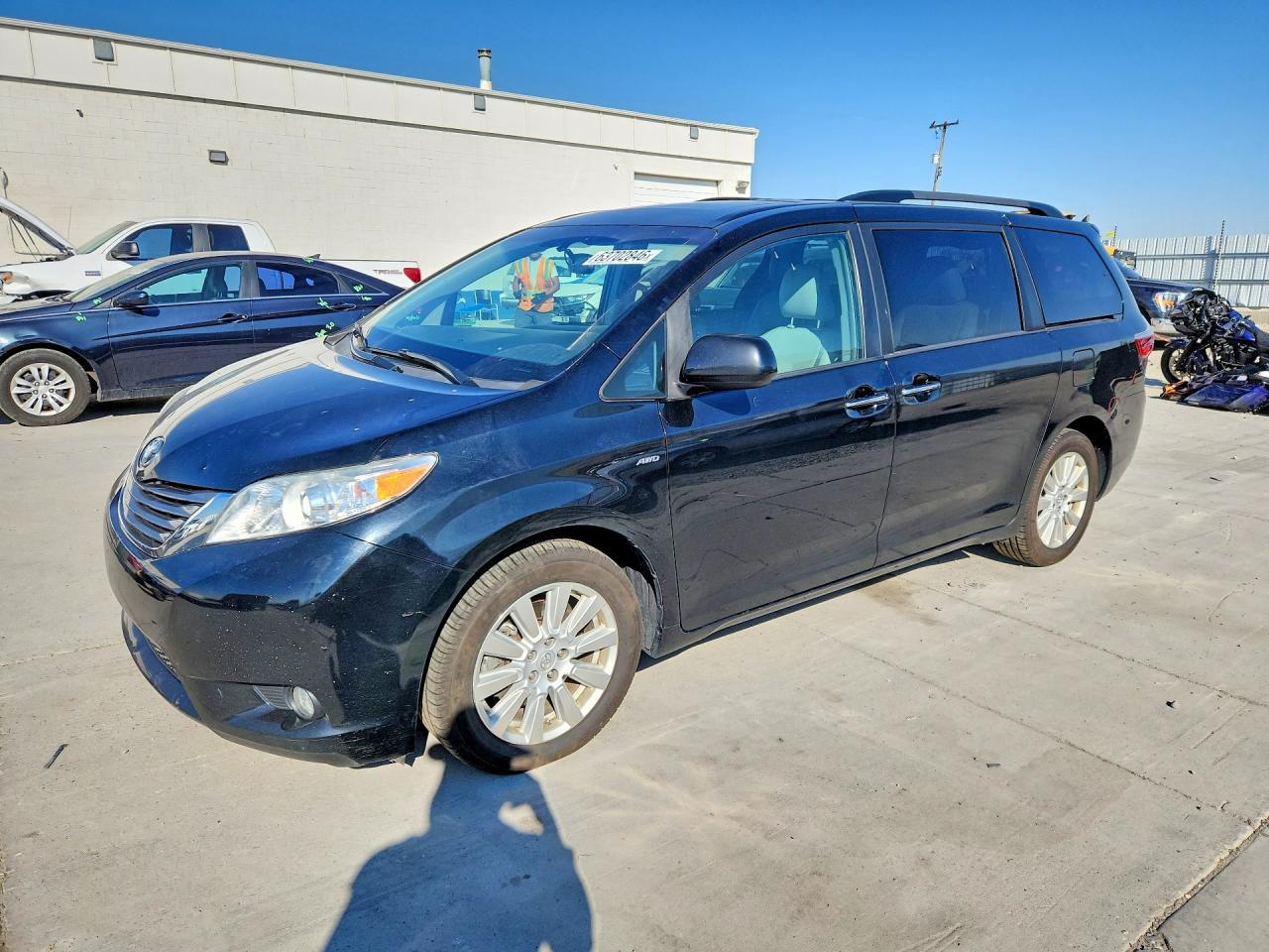 2017 Toyota Sienna Xle 7-Passenger - zdjęcie główne