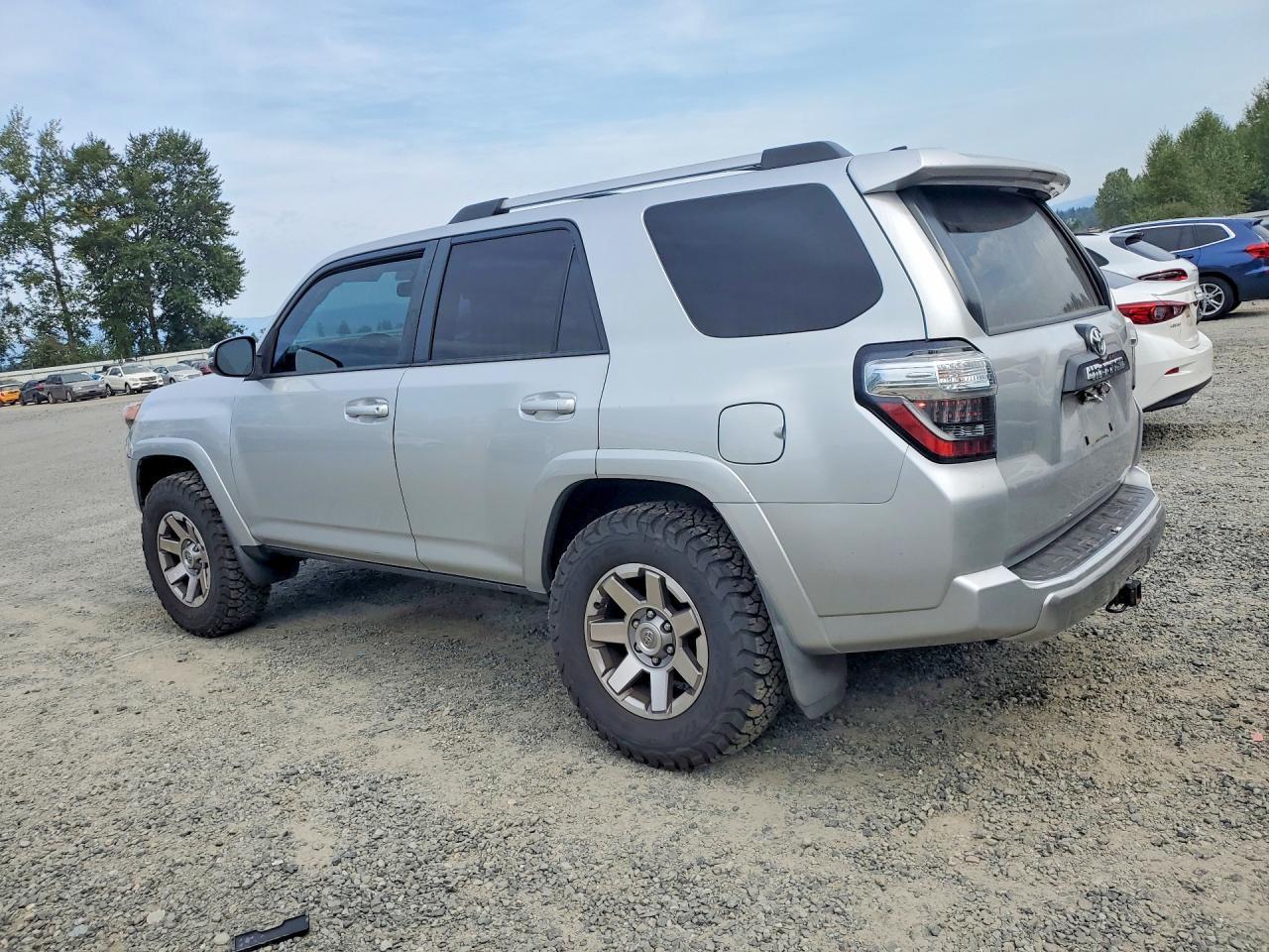 2016 Toyota 4Runner Trail Premium - zdjęcie 2