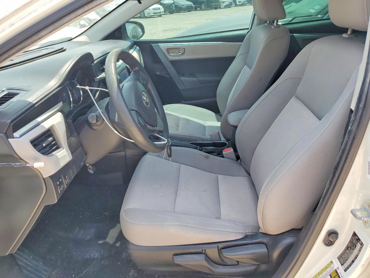 2015 Toyota Corolla Le - zdjęcie 10