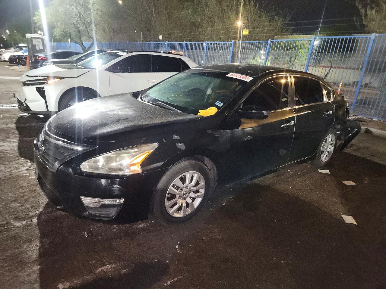 2015 Nissan Altima 2.5 S - zdjęcie główne