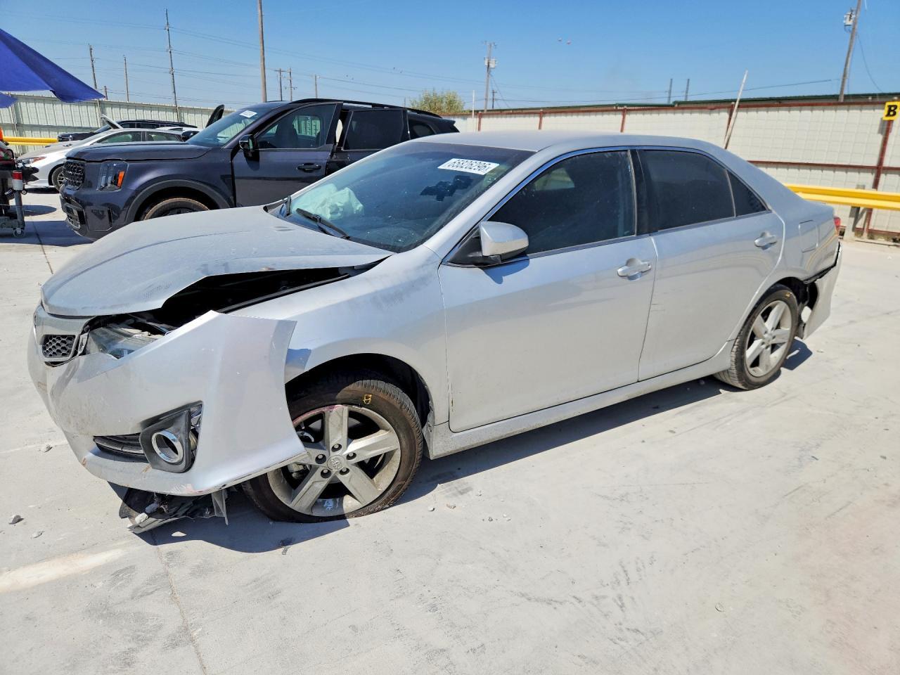 2013 Toyota Camry Se - zdjęcie główne