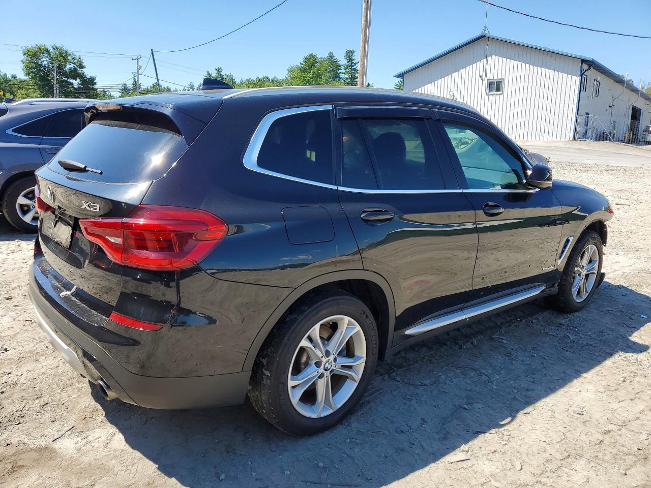2018 BMW X3 xDrive30I - zdjęcie 3