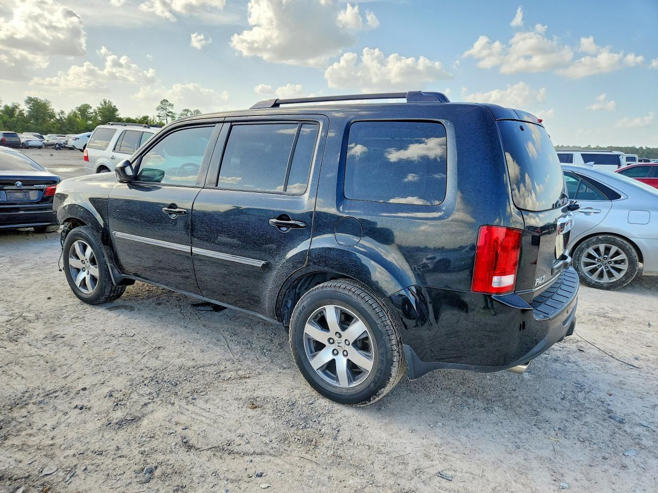 2013 Honda Pilot Touring - zdjęcie 2