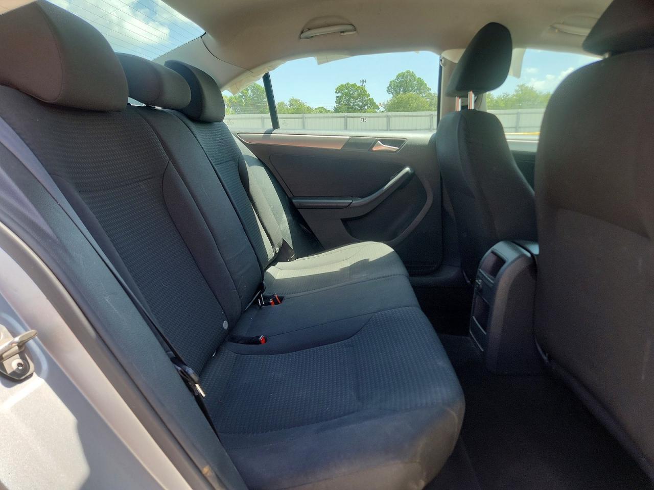 2016 Volkswagen Jetta Se - zdjęcie 10