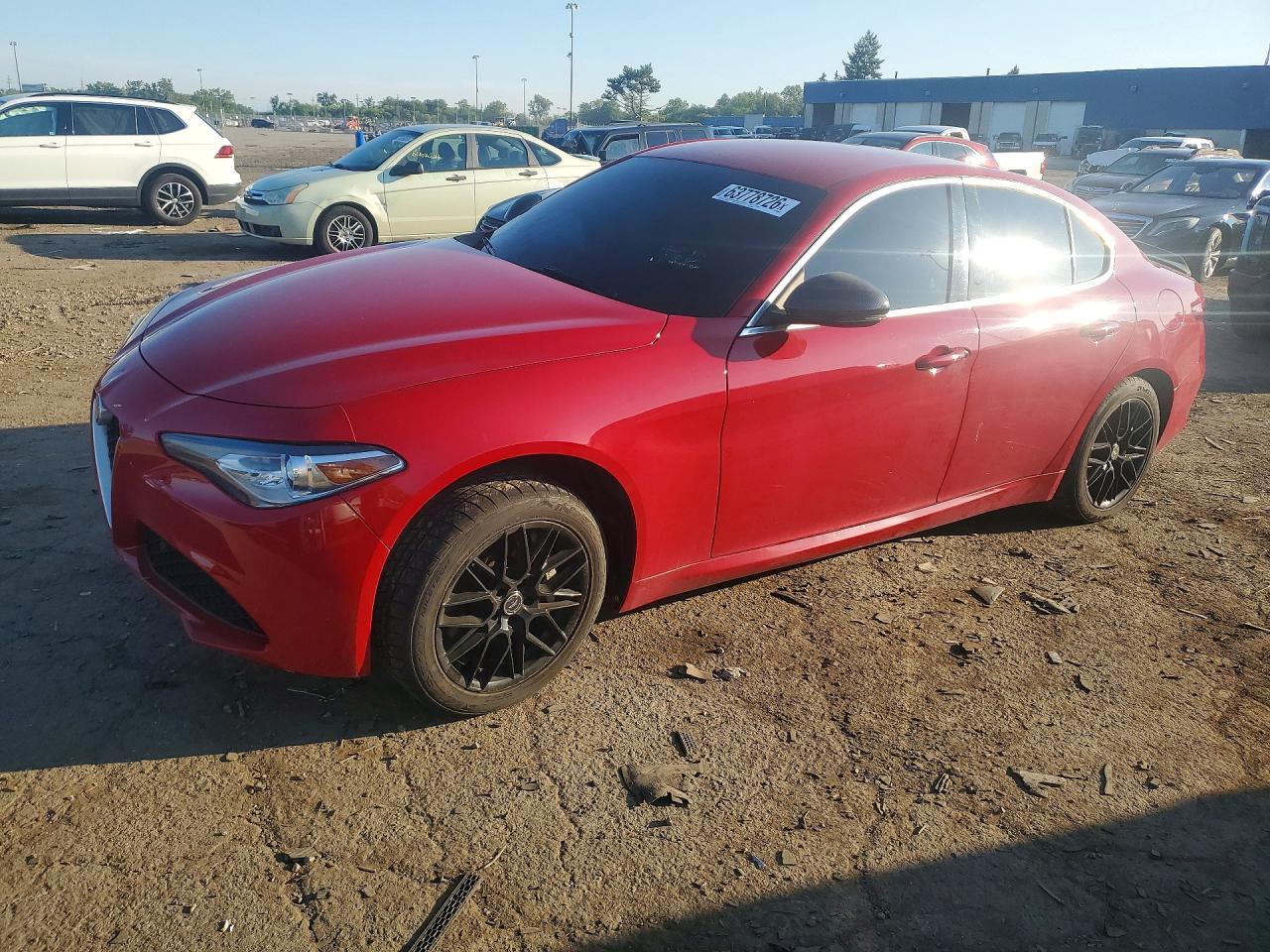 2018 Alfa Romeo Giulia Q4 - zdjęcie główne
